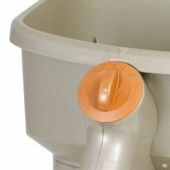 Scotts® Whirl Hand-Powered Spreader 5 Scotts® Whirl Hand-Powered Spreader -Eco Plant Works Scotts Whirl HandPoweredSpreader dial